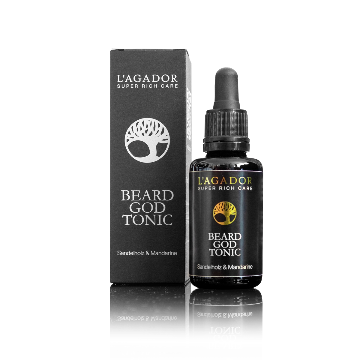 Beard God Tonic Flasche und Karton von L’AGADOR auf weißem Hintergrund,  Bartpflege-Öl mit intensiver Pflegewirkung und maskulin warm-frischem Duft.